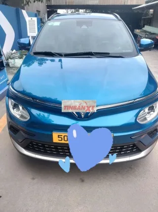 Xe điện VinFast VF e34 Xanh 20 vạn