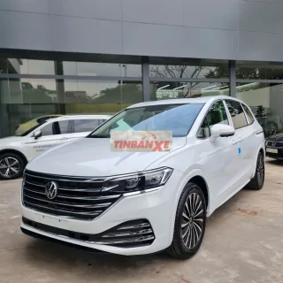 Volkswagen Viloran Luxury 7 chỗ Xăng Trắng