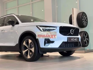 Volvo XC40 - ưu đãi lên đến 300 triệu đồng 🔥