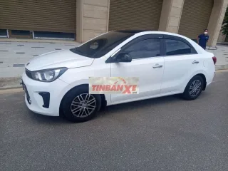Kia Soluto MT 2020 trắng xăng 1.4