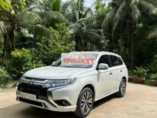 Mitsubishi Outlander CVT 2023 60.000km