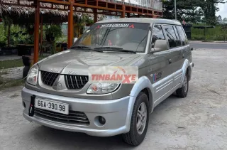 Mitsubishi Jolie Số sàn 7 chỗ Bạc