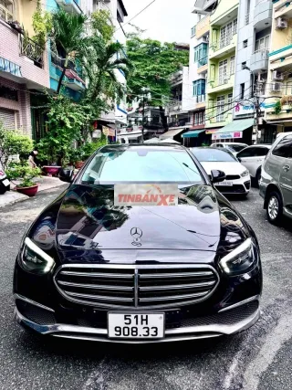 Mercedes-Benz E200 Đen 5 chỗ