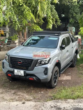 Nissan Navara Pro4X 2022 Tự động Dầu Xám
