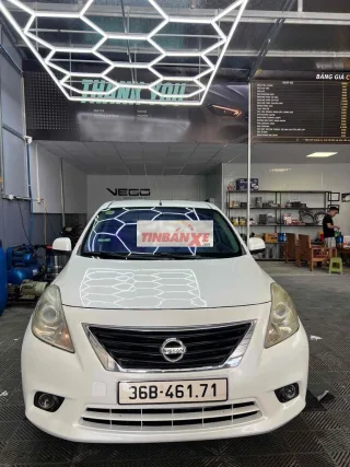 Nissan Sunny 2015 Sedan Trắng 5 chỗ