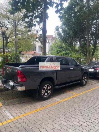 Toyota Hilux 2019 Tự động Xám 200000 km