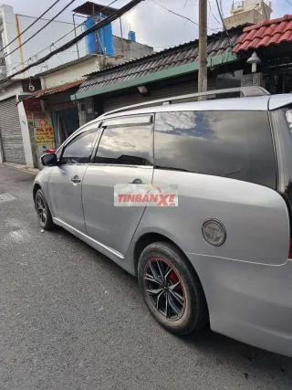 Mitsubishi màu Bạc