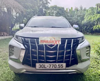 Mitsubishi Pajero Sport 2021 AT 4x2 Trắng 7 chỗ