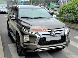Mitsubishi Pajero 4X2 2020 lướt chính hãng