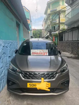 Suzuki Ertiga 7 chỗ màu Nâu