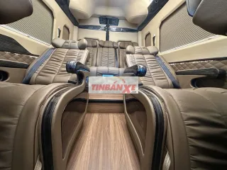 Hyundai Solati Limousine AutoKingdom 10 chỗ