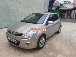 Hyundai i20 2012 Hatchback Tự động Vàng cát