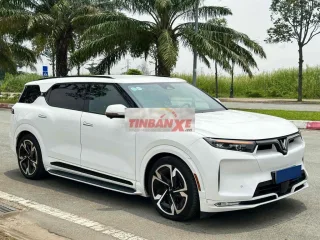 VinFast VF9 Plus 2025 Trắng 5.600km