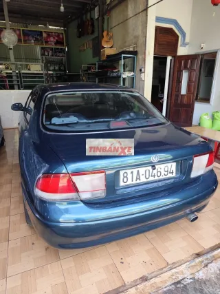 Mazda 626 Xanh