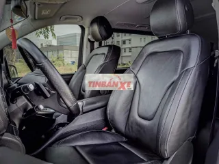 Mercedes-Benz V250 AMG 2023 Trắng/Đen 34.100 km