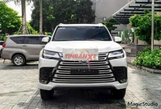 Xe Lexus LX 600 Urban 2023 - 6 Tỷ 900 Triệu