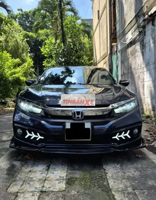 Honda Civic 1.8G 2020 đi 68000km đã lên ít đồ chơi