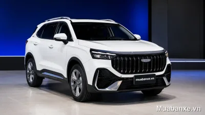 Xe Final màu trắng nhìn từ góc 3/4 trước