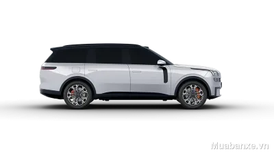 Lynk Co 900 màu trắng nhìn ngang