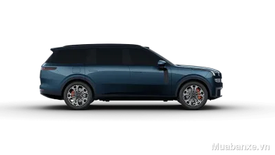 Lynk Co 900 màu xanh dương nhìn ngang