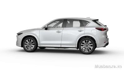 Mazda CX-5 màu trắng nhìn từ bên hông