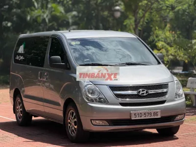 Hyundai Starex 2015 Bạc 100000 km