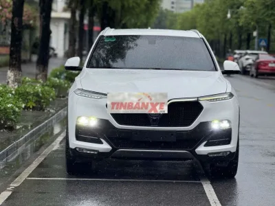 VinFast Lux SA2.0 2021 Trắng
