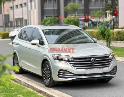 Volkswagen Viloran Luxury 2025 Bạc 1 vạn
