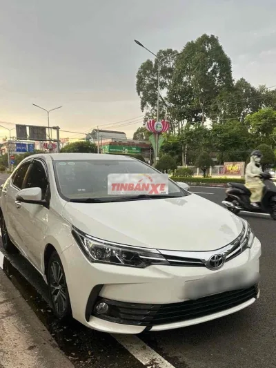 Toyota Corolla Altis 1.8G Số tự động Trắng