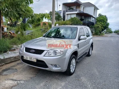 Ford Escape Bạc Tự động 5 chỗ đời 2013