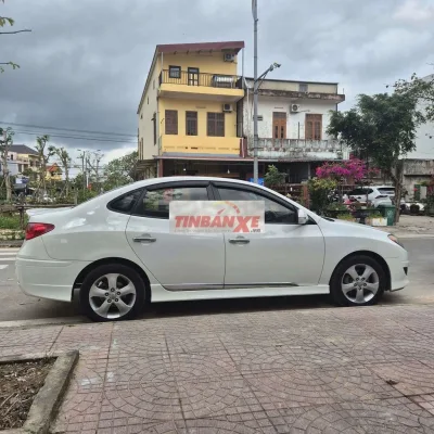 Hyundai Avante AT 2011 Trắng