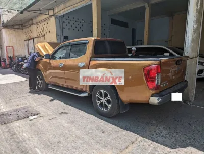 Nissan Navara EL 2.5 AT 2016 Nâu Nhập khẩu