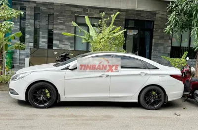 Bán Hyundai Sonata 2012 Trắng Tự động hoặc đổi 7C