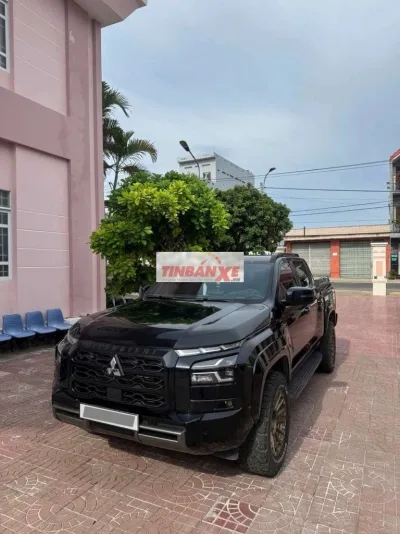 Mitsubishi Triton Athtele 2024 2 cầu Đen 45.000km