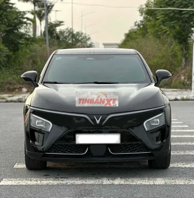 VinFast VF7 Đen 2026 7000km