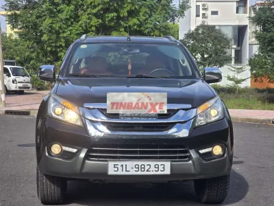 Isuzu mu-x 3.0L sx 2017 AT dầu 118000km bh 1 năm