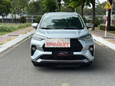 Toyota Veloz 2022 MPV 7 chỗ Bạc 6 vạn km