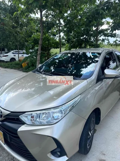 Toyota Vios Số sàn Vàng cát Tư nhân