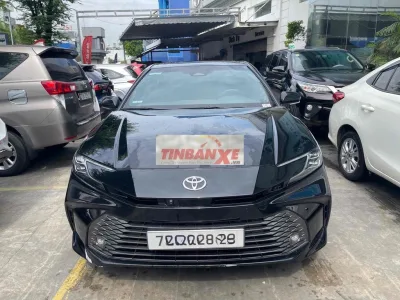 Toyota Camry 2.5HEV-MiD 2025 Đen 36.000 km