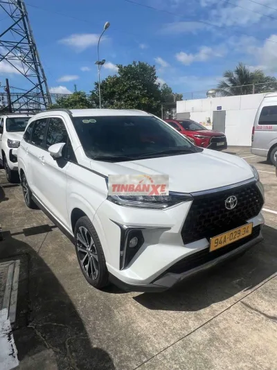 Toyota Veloz Top 2025 Trắng 45922 km