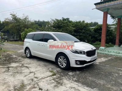 Kia Sedona 2016 Bản full dầu .Trắng