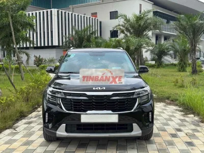KIA Seltos Premium 2025 Đen 2 vạn km ✅
