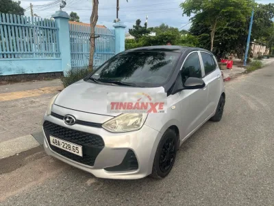 Hyundai Grand i10 2017 Số sàn màu Bạc