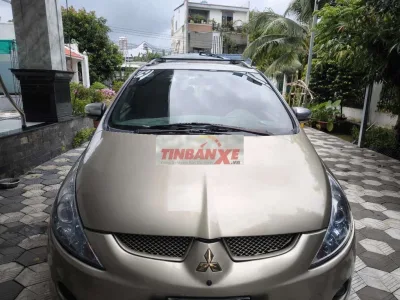 Mitsubishi Grandis 2007 Vàng Cát