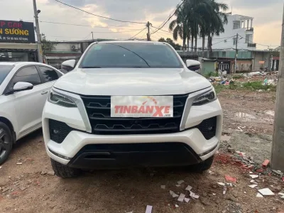 Toyota Fortuner 2022 Số sàn Trắng 90000 km
