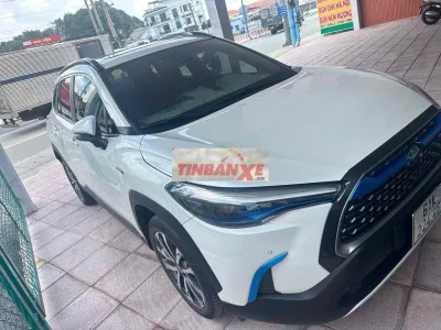 Toyota Corolla Cross Hybrid Trắng 65.948 km
