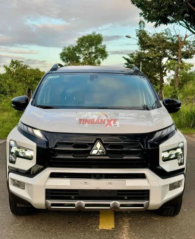 Mitsubishi Xpander Cross 2025 Trắng Đi 33000