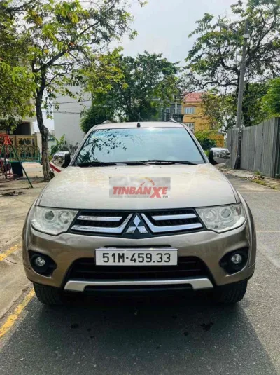 Mitsubishi Pajero Sport 2015 1 cầu Vàng cát
