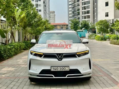 VinFast VF9 Plus 2025 Trắng 7 chỗ 21.000 km