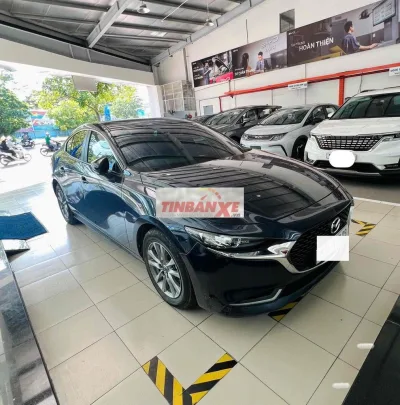 Mazda 3 Luxury 2024 Xanh đen 33.000 Km